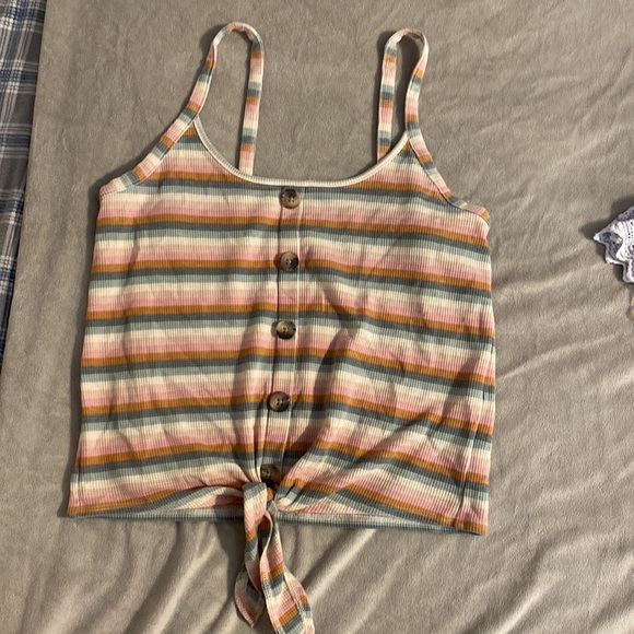 American eagle tank tops - Picture 3 of 3